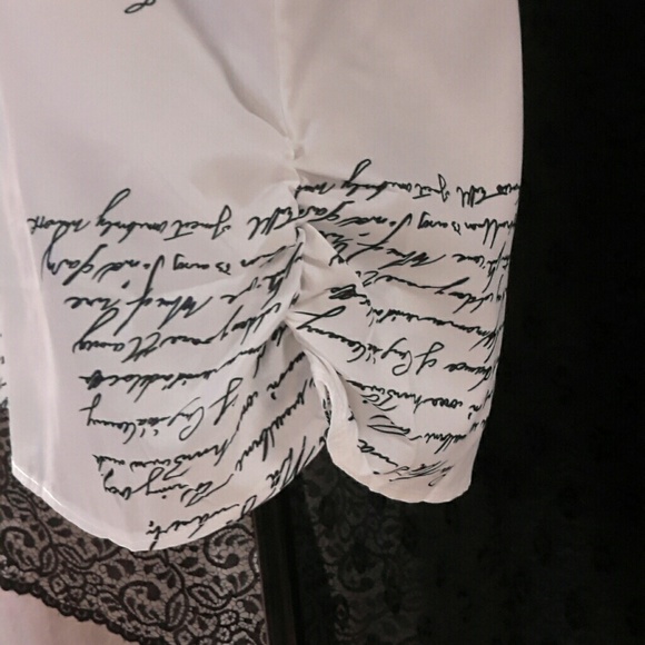 POETIC LOVE LETTER SCRIPT  BLOUSE - Picture 6 of 6